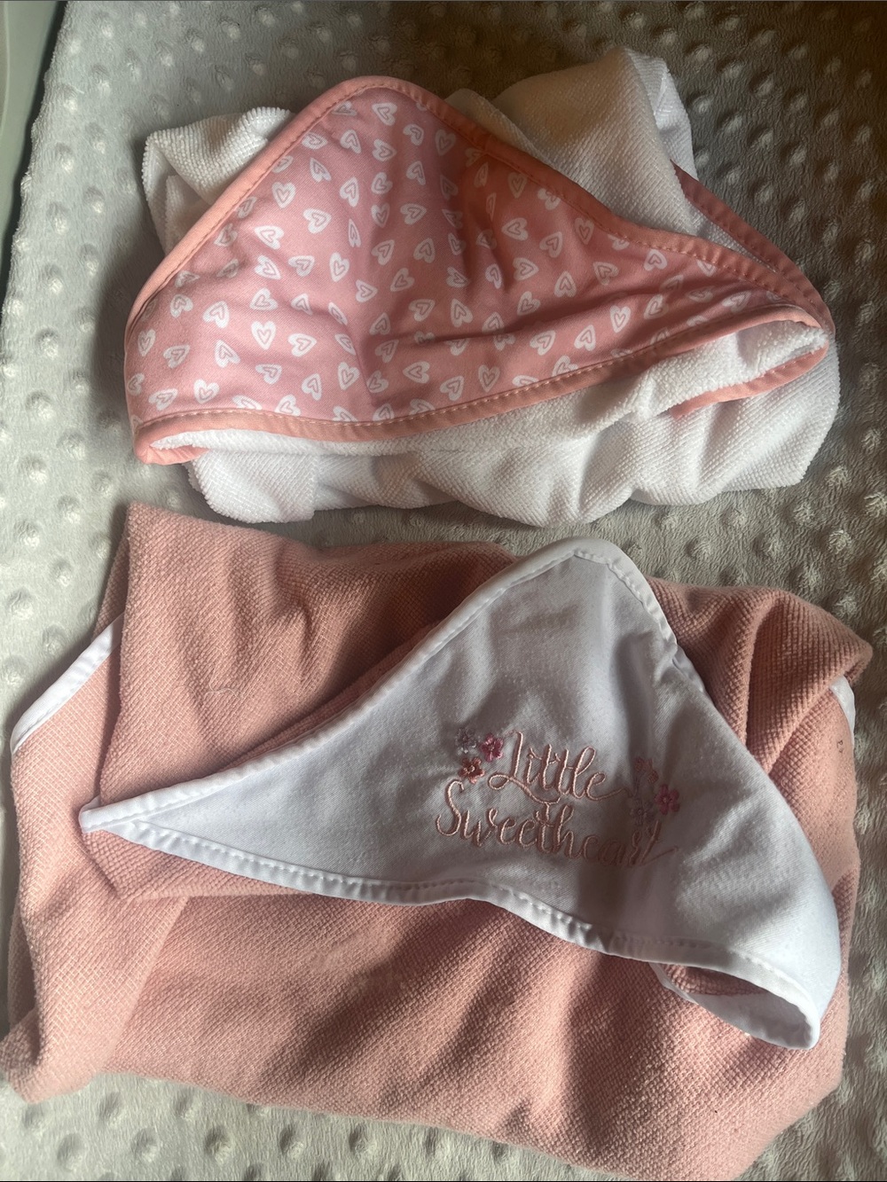 2 pack Little Sweetheart Pink Hooded Baby Towel Set